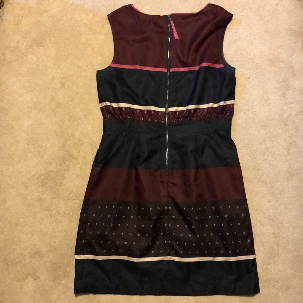 Patterned Work Dress - Picture 4 of 4